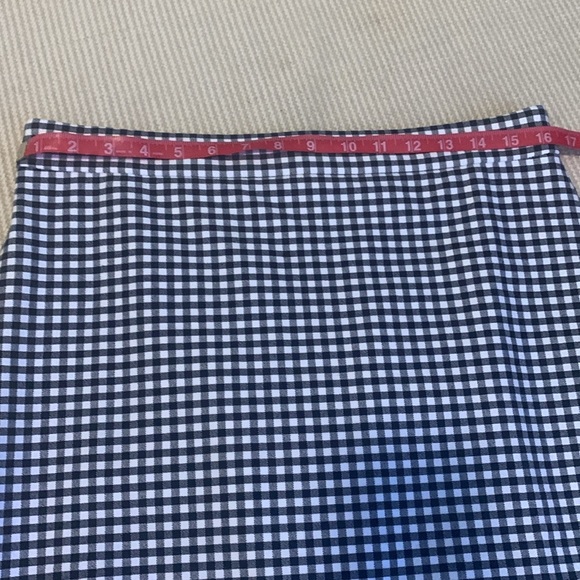 J. Crew, Black & White Gingham, No. 2 Pencil Skirt, Sz 8 - Picture 4 of 7